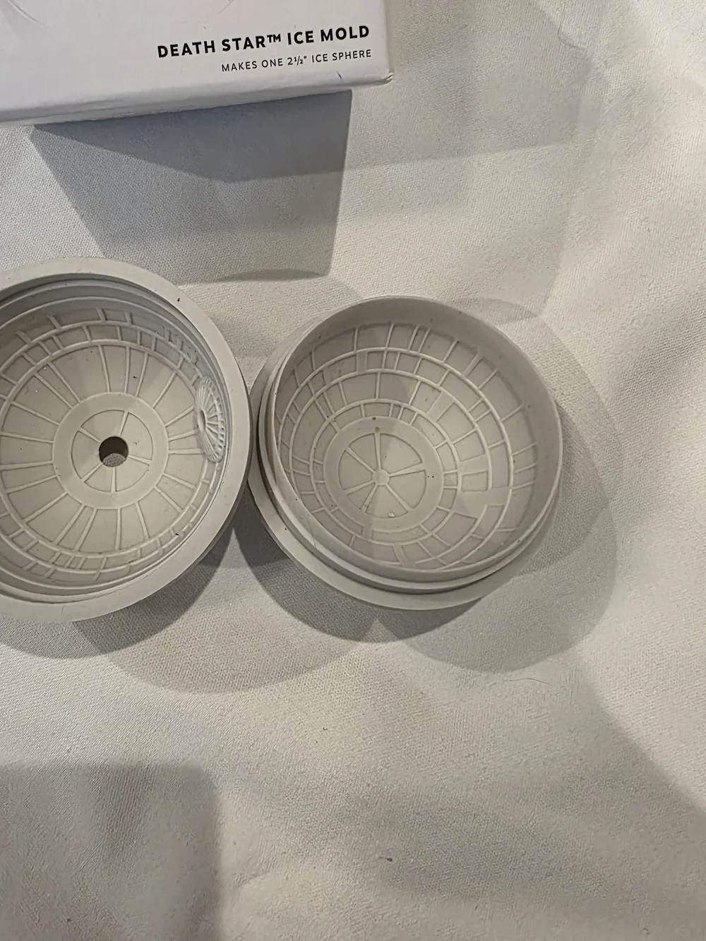 W&P Silicone Star Wars Death Star Ice Cube Tray Desert Sphere Mold